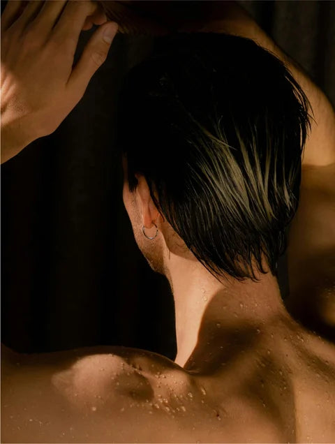Deep cleanse scalp treatment during hair washing to remove excess oil, product buildup and refresh the scalp