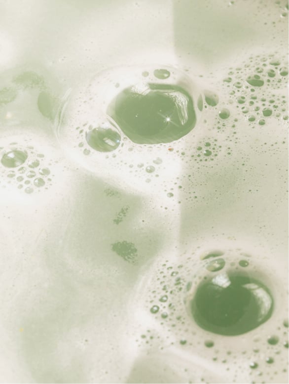 Smoky green vetiver inspired texture for gloss conditioner