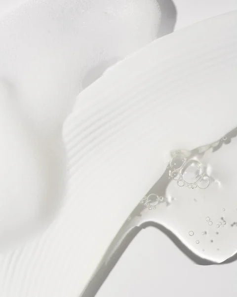 Purifying Facial Mousse – Gentle Cleansing Foam with Aloe Juice & Blackberry Extract - Lueur Beauté