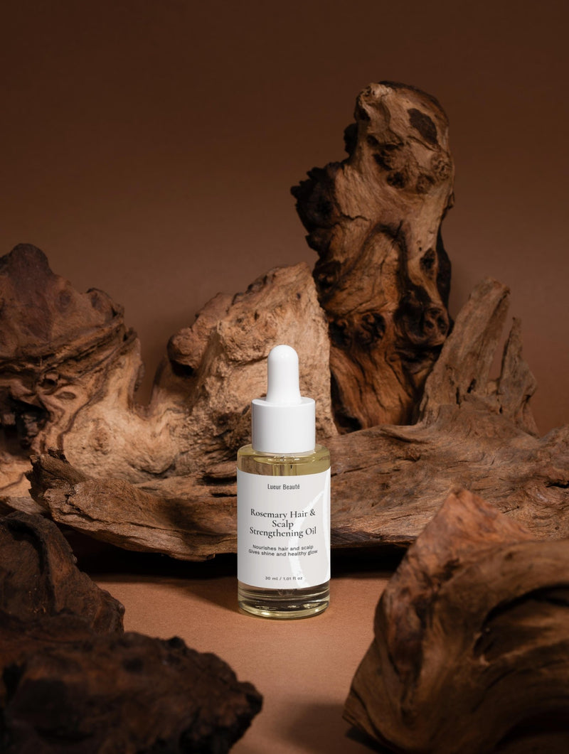 Rosemary Hair & Scalp Strengthening Oil – Growth Stimulating Treatment for Thicker, Healthier Hair, 30 ml - Lueur Beauté